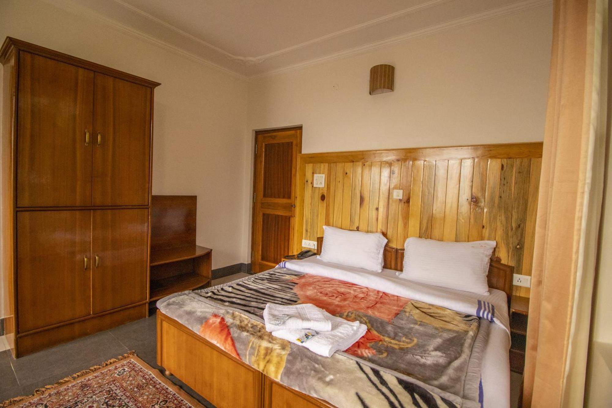דרמסאלה Wow Stayz2 Hotel The Lodge מראה חיצוני תמונה
