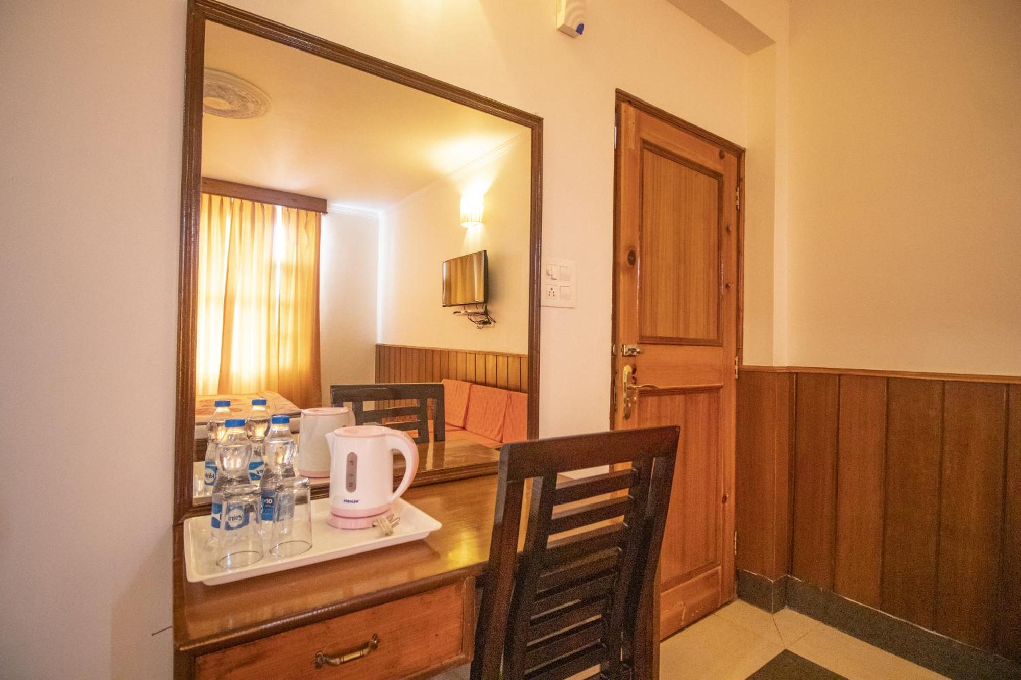דרמסאלה Wow Stayz2 Hotel The Lodge מראה חיצוני תמונה