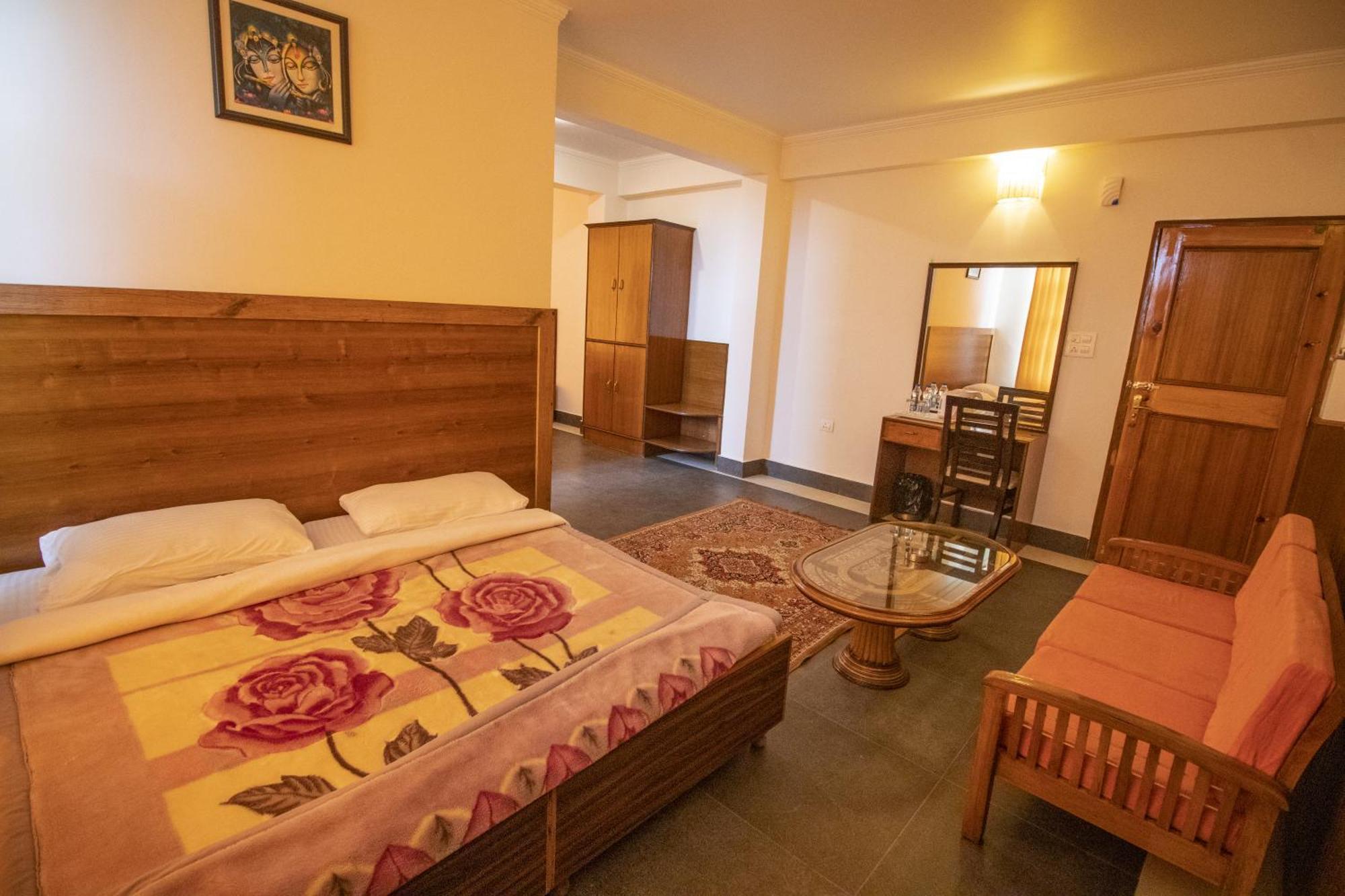 דרמסאלה Wow Stayz2 Hotel The Lodge מראה חיצוני תמונה