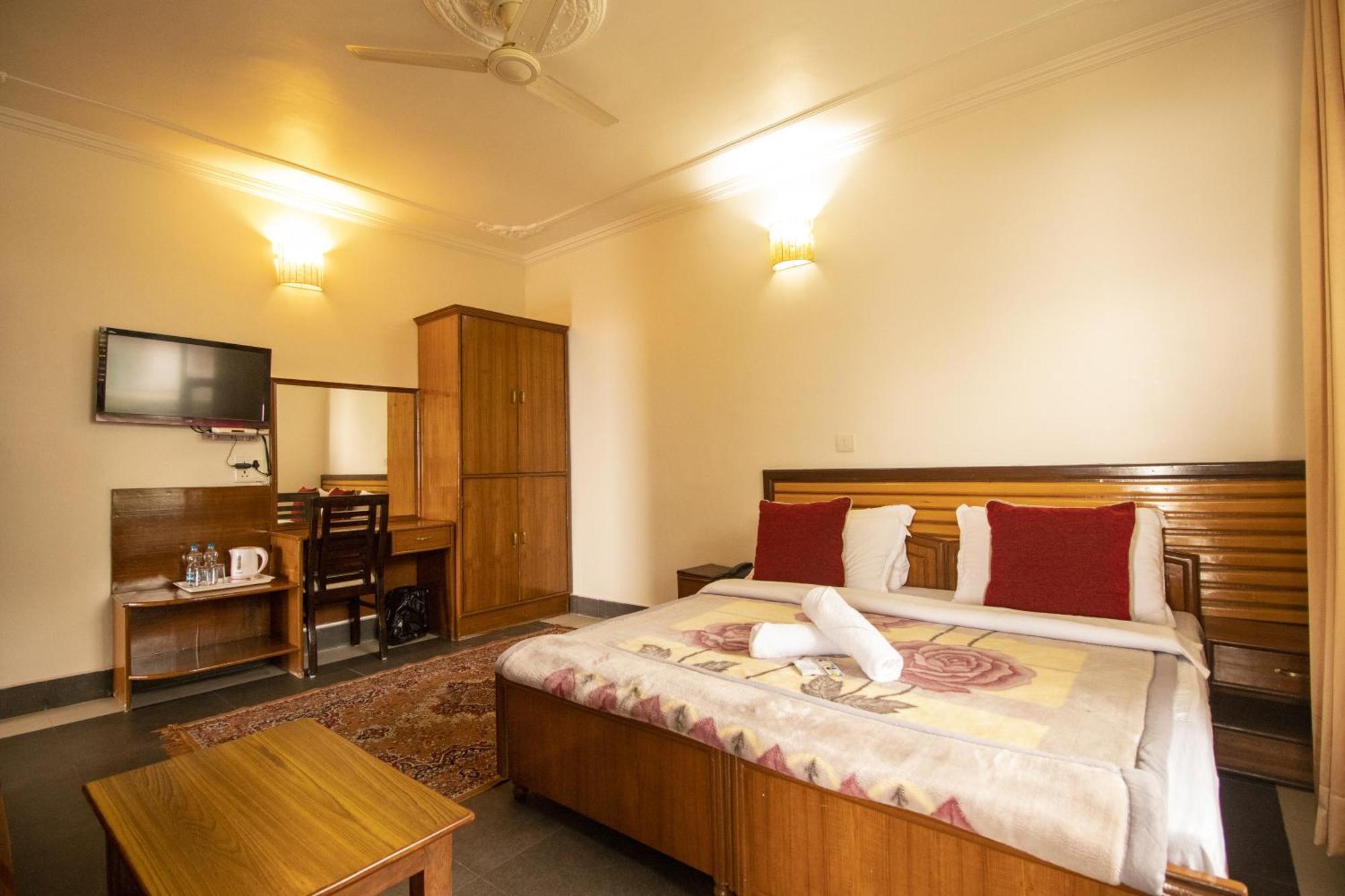 דרמסאלה Wow Stayz2 Hotel The Lodge מראה חיצוני תמונה